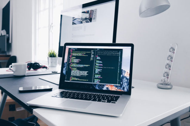 Laptop, coding