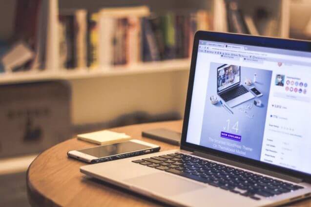 Laptop, online market, theme
